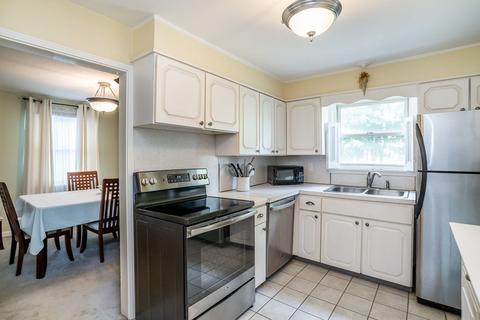 13 Louise Ave, Easthampton, MA 01027 photo 13