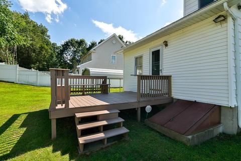 5 Rudolph St, Worcester, MA 01604 photo 4