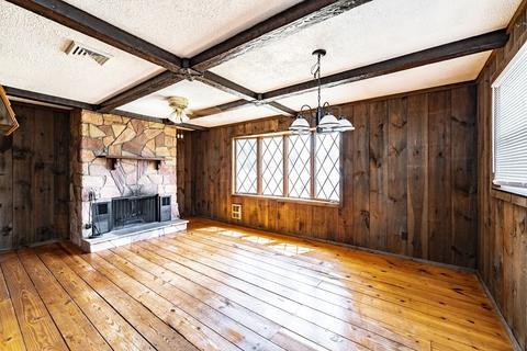 23 Hicks St, Springfield, MA 01104 photo 6