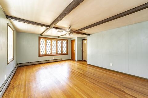 23 Hicks St, Springfield, MA 01104 photo 13