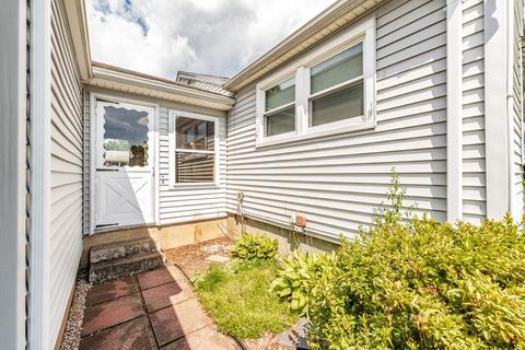 23 Hicks St, Springfield, MA 01104 photo 32