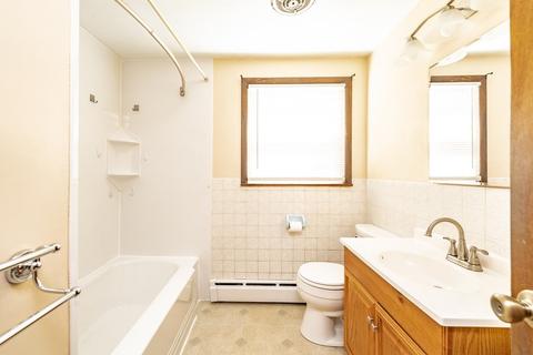 23 Hicks St, Springfield, MA 01104 photo 16