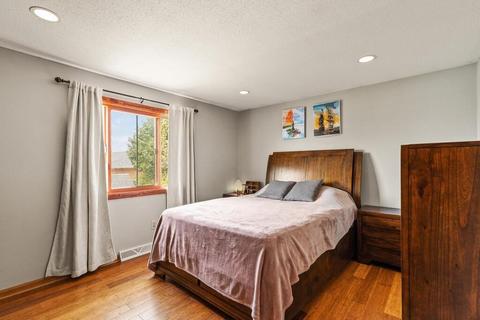 274 Hawthorne St, Fall River, MA 02724 photo 14