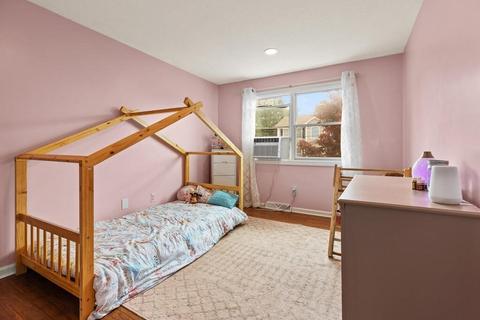 274 Hawthorne St, Fall River, MA 02724 photo 15