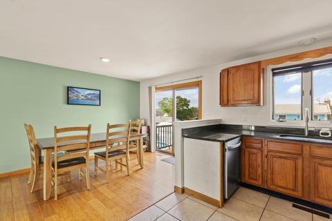274 Hawthorne St, Fall River, MA 02724 photo 10