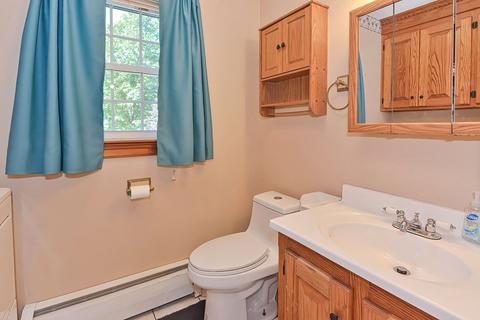2 Saint James Pl, Townsend, MA 01474 photo 12