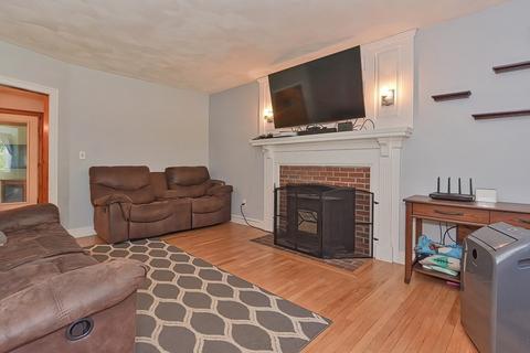2 Saint James Pl, Townsend, MA 01474 photo 5