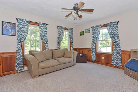 2 Saint James Pl, Townsend, MA 01474 photo 16