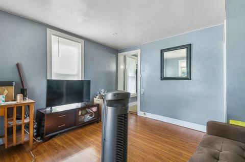 106 Skeele St, Chicopee, MA 01013 photo 9