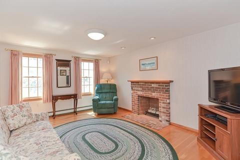124 Eric Dr, Franklin, MA 02038 photo 9