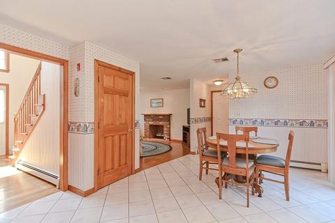 124 Eric Dr, Franklin, MA 02038 photo 14
