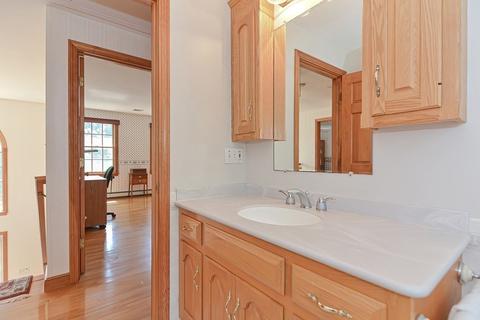 124 Eric Dr, Franklin, MA 02038 photo 31