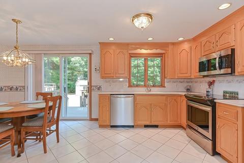 124 Eric Dr, Franklin, MA 02038 photo 16