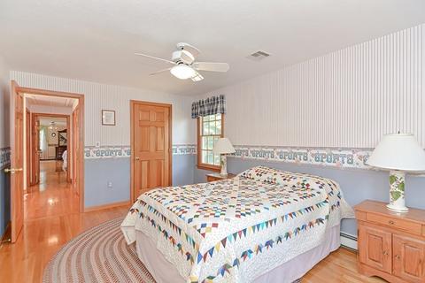 124 Eric Dr, Franklin, MA 02038 photo 37