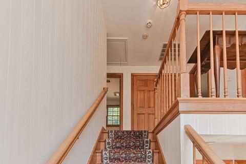 124 Eric Dr, Franklin, MA 02038 photo 24