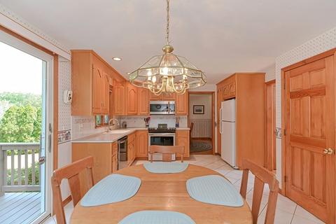 124 Eric Dr, Franklin, MA 02038 photo 17