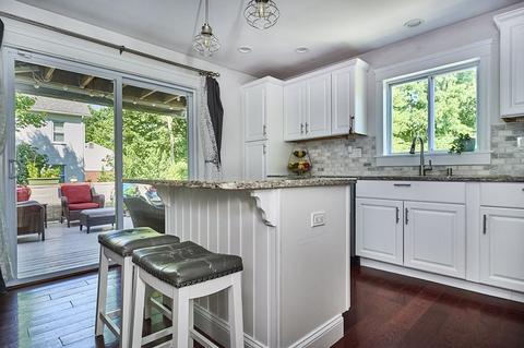 37 Ward Ave, Easthampton, MA 01027 photo 8