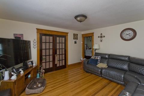 47 Algonquin St, Chicopee, MA 01013 photo 13