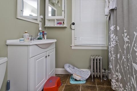 47 Algonquin St, Chicopee, MA 01013 photo 23
