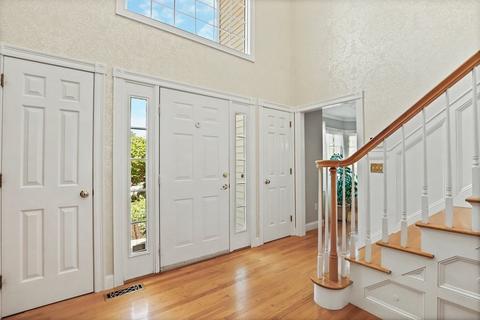 8 Abbey Rd, Georgetown, MA 01833 photo 3