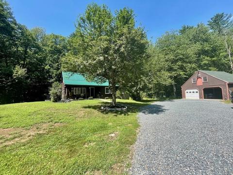375 Middle Rd, Brentwood, NH 03833 photo 2