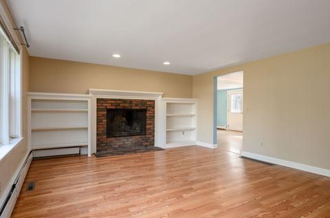 599 Main St, Barnstable, MA 02635 photo 9