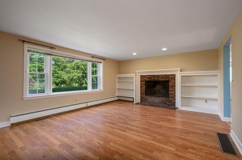 599 Main St, Barnstable, MA 02635 photo 8