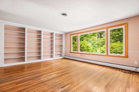 59 Cushing St, Hingham, MA 02043 photo 6