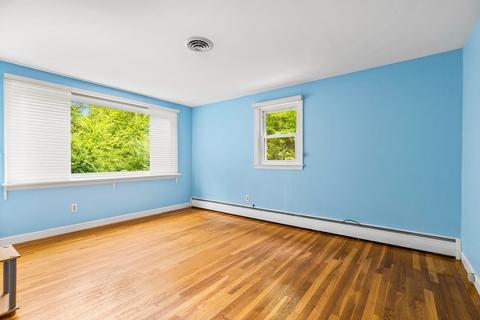 59 Cushing St, Hingham, MA 02043 photo 9