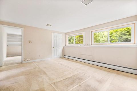 59 Cushing St, Hingham, MA 02043 photo 15