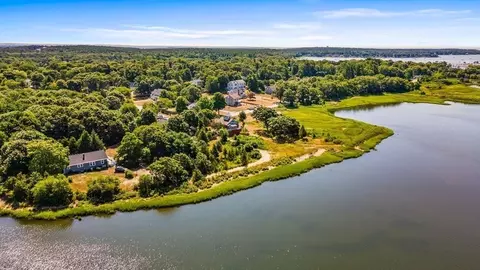 22 Avenue A St, Wareham, MA 02571 photo 8