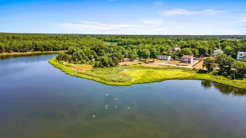 22 Avenue A St, Wareham, MA 02571 photo 9