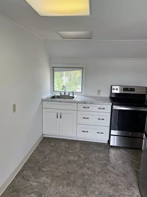 22 Avenue A St, Wareham, MA 02571 photo 7