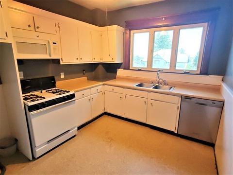 1132 County St, Fall River, MA 02723 photo 11
