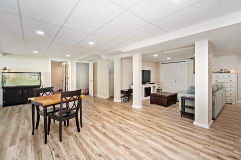 52 Morgan Cir, Chicopee, MA 01013 photo 20