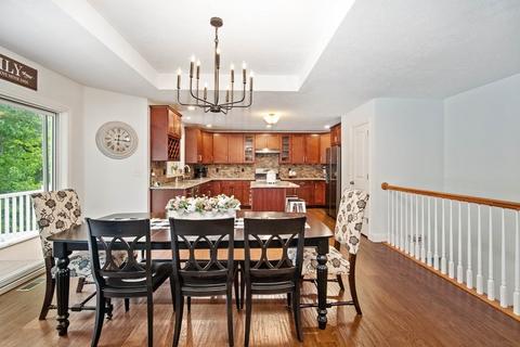 52 Morgan Cir, Chicopee, MA 01013 photo 10