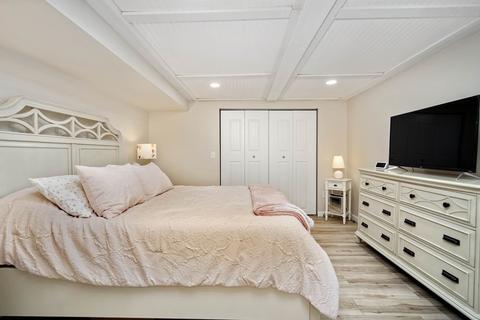 52 Morgan Cir, Chicopee, MA 01013 photo 23