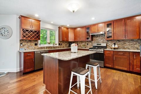 52 Morgan Cir, Chicopee, MA 01013 photo 7