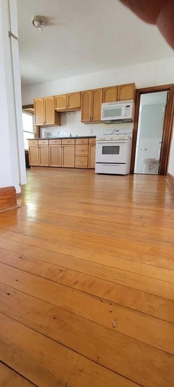 425 Anthony St, Fall River, MA 02721 photo 5