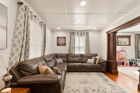76 Clark St, Lynn, MA 01902 photo 9