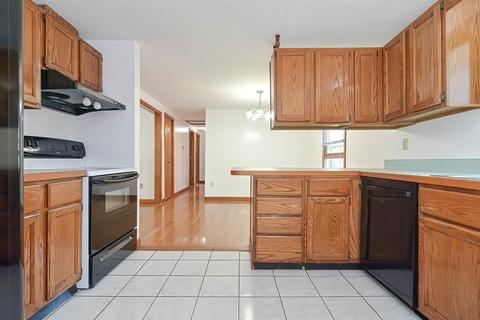 49 Hadwen Rd, Worcester, MA 01602 photo 6