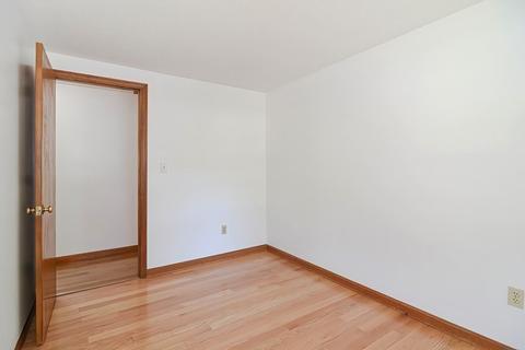 49 Hadwen Rd, Worcester, MA 01602 photo 15
