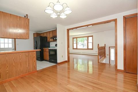 49 Hadwen Rd, Worcester, MA 01602 photo 5