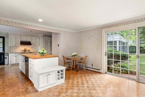 60 Windsor Rd, Wellesley, MA 02481 photo 11