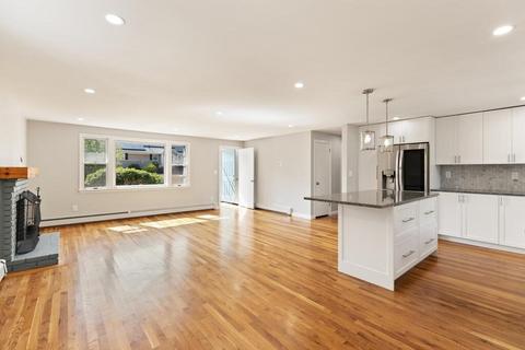 8 Smith Rd, Randolph, MA 02368 photo 9
