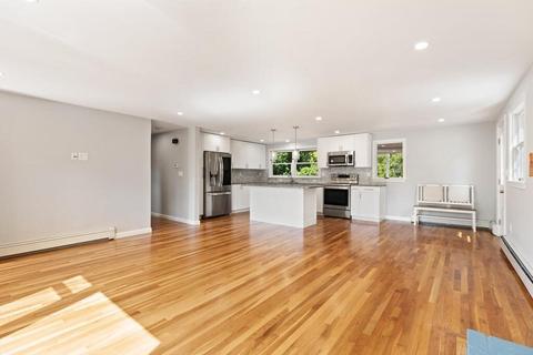 8 Smith Rd, Randolph, MA 02368 photo 7