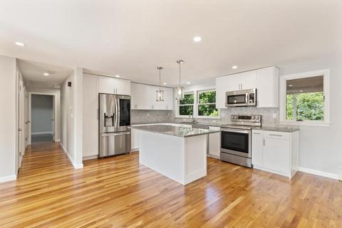 8 Smith Rd, Randolph, MA 02368 photo 6