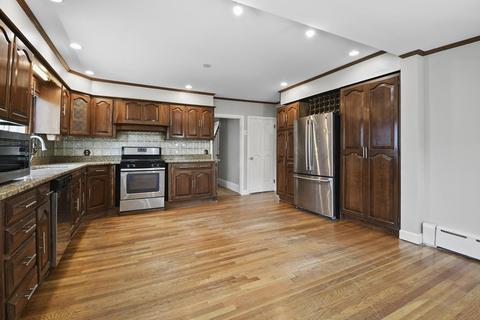 20 Roundy St, Beverly, MA 01915 photo 3