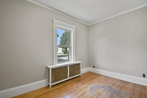 20 Roundy St, Beverly, MA 01915 photo 12