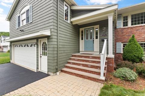 17 Deborah Dr, Reading, MA 01867 photo 6